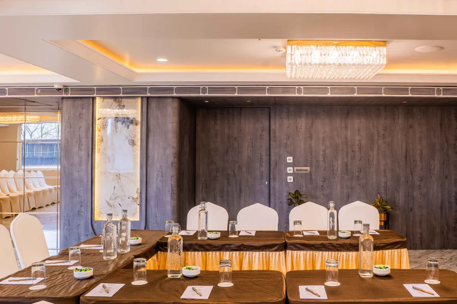 Find Ideal Meeting Rooms in Dhanbad Hotels for Business Gatherings, Conferences & Stays